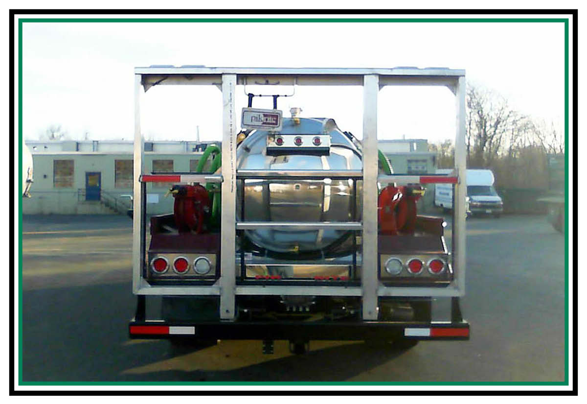 TANK SERVICES, INC. — Tank & Parts Distributor, New & Used, Custom Builds, Petroleum Trailers, Dump Trailers, Vacuum Trailers & Trucks, Oil Trucks, Steel Tanks, Aluminum Tanks, Service Trucks, Propane Trucks, Portable Restroom Trucks, Slide-In Units, Service & Repairs, Green Cleaning Products